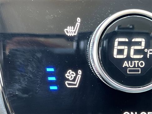 Used 2025 INFINITI QX60 Luxe image 28