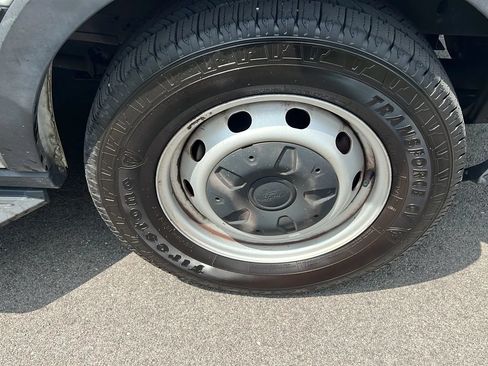 Used 2019 Ford Transit 150 130 Low Roof RWD image 38