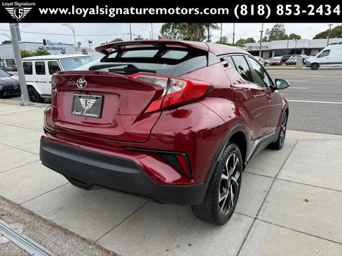 Used 2018 Toyota C-HR XLE FWD image 7