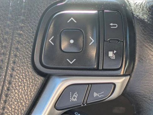 Used 2020 Toyota Sienna XLE Premium image 11