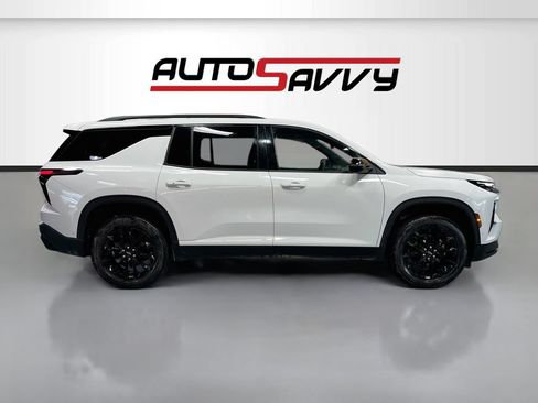 Used 2024 Chevrolet Traverse LT w/ Enhanced Driving Package AWD/4WD image 8