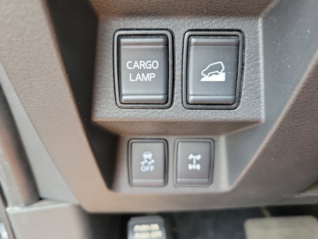 Used 2025 Nissan Frontier PRO-4X w/ Interior Protection Package AWD/4WD image 14