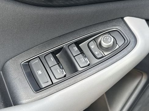 Certified 2025 Subaru Outback Premium image 16