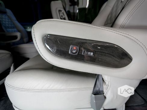 Used 2025 Mercedes-Benz Sprinter 2500 image 37