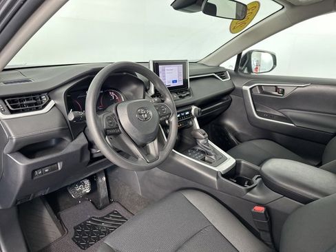 Used 2023 Toyota RAV4 LE image 12