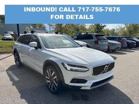 Certified 2025 Volvo V90 B6 Cross Country Ultra w/ Climate Package AWD/4WD image 1