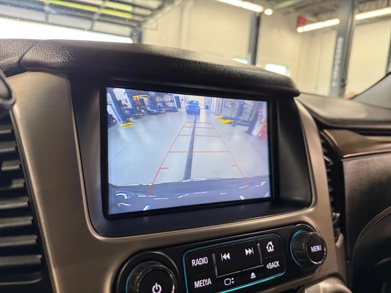 Used 2020 GMC Yukon XL Denali w/ Denali Ultimate Package AWD/4WD image 14