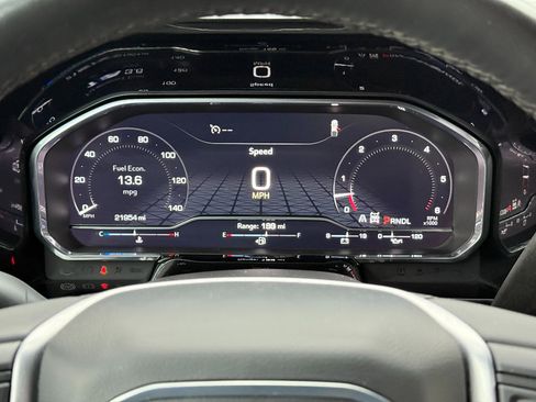 Used 2024 GMC Sierra 1500 Elevation image 3