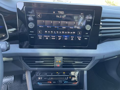 New 2026 Volkswagen Jetta SE FWD image 17