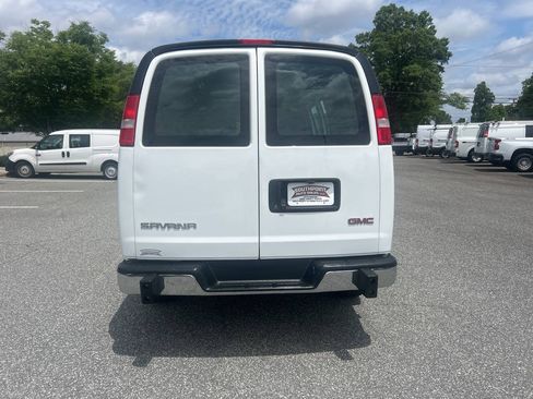 Used 2019 GMC Savana 2500 w/ Driver Convenience Package RWD image 8