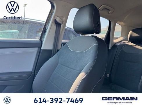 Certified 2024 Volkswagen Taos SE image 24