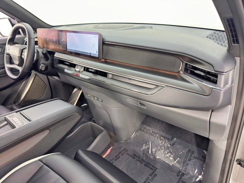 Used 2024 Kia EV9 GT-Line image 15
