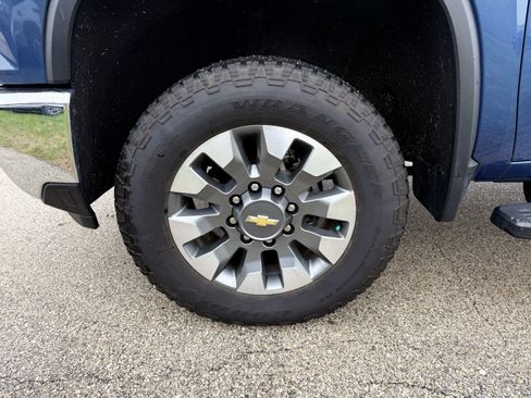 Used 2024 Chevrolet Silverado 2500 LT w/ All Star Edition image 10