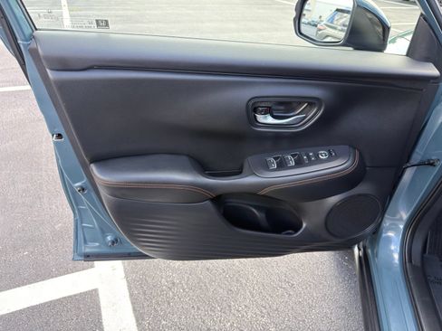Used 2025 Honda HR-V Sport image 12