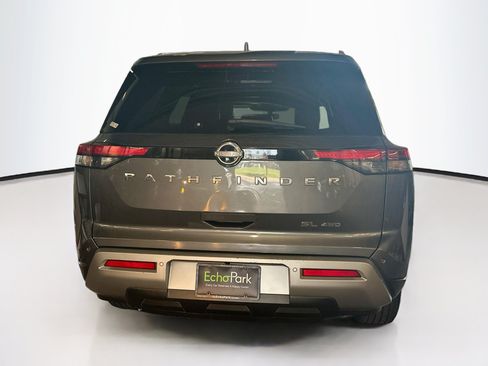Used 2023 Nissan Pathfinder SL AWD/4WD image 7