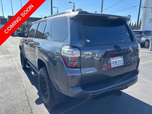 Used 2023 Toyota 4Runner TRD Off-Road Premium w/ Off Road Premium Plus Package AWD/4WD image 8