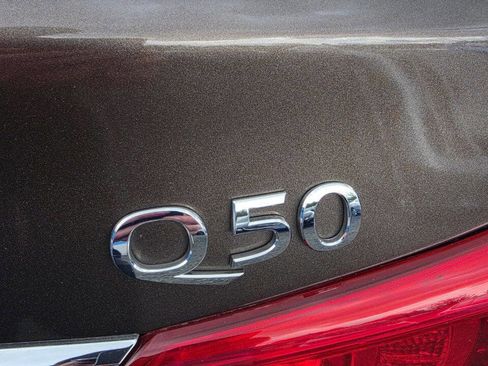 Used 2014 INFINITI Q50 Premium w/ Deluxe Touring Package AWD/4WD image 10