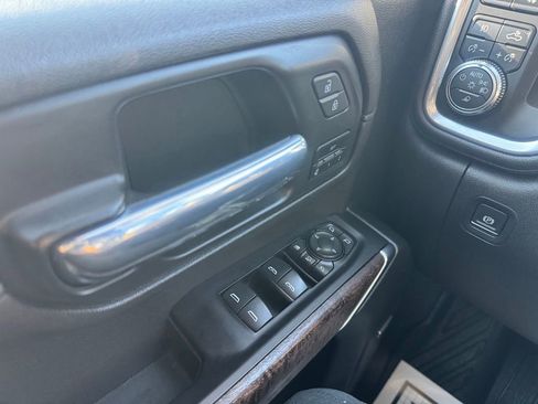 Used 2021 GMC Sierra 2500 Denali w/ Denali Ultimate Package AWD/4WD image 35