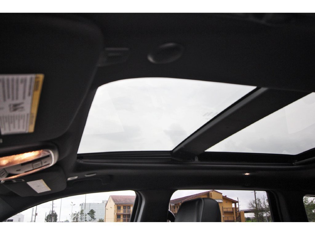 Used 2021 Jeep Grand Cherokee Overland RWD image 26