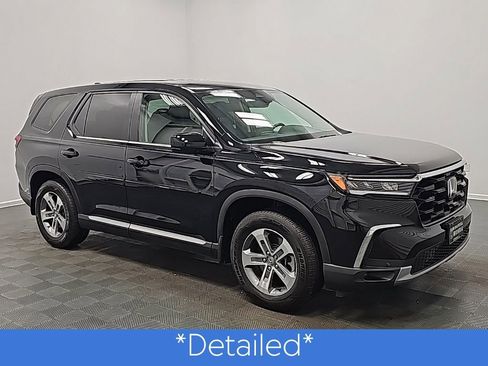 Used 2025 Honda Pilot EX-L image 3