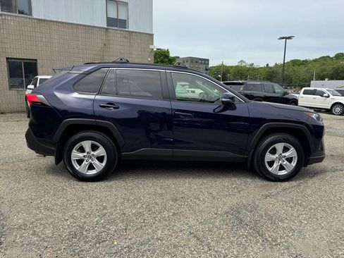 Used 2019 Toyota RAV4 XLE w/ All Weather Liner Package AWD/4WD image 8