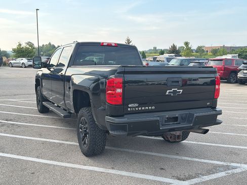 Used 2017 Chevrolet Silverado 2500 LT w/ Midnight Edition AWD/4WD image 3