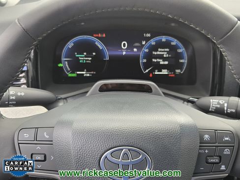 Used 2026 Toyota Camry XLE w/ Premium Plus Package FWD image 30
