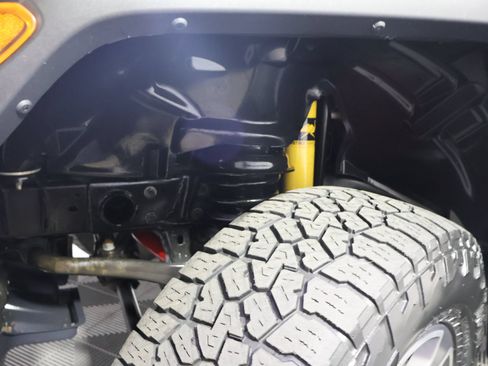 Used 2019 Jeep Wrangler Unlimited Sport S AWD/4WD image 17
