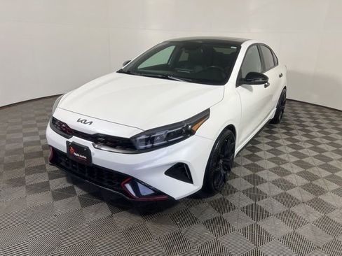 Used 2022 Kia Forte GT FWD image 3