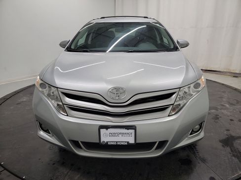Used 2015 Toyota Venza XLE image 2