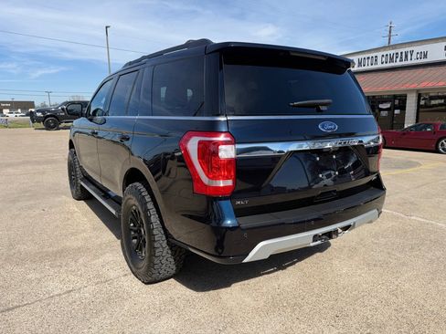 Used 2021 Ford Expedition XLT image 5