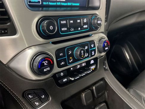 Used 2019 GMC Yukon XL SLT image 15