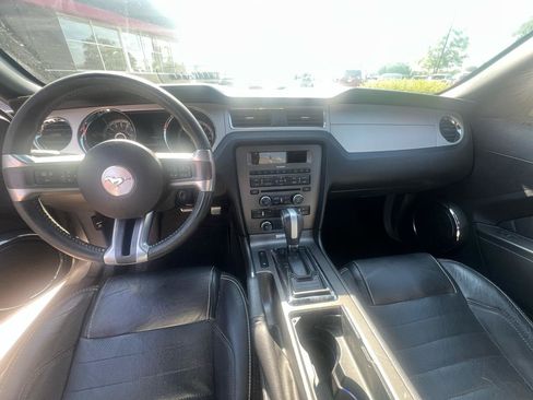 Used 2013 Ford Mustang GT Premium w/ GT Coupe Accessory Pkg 5 RWD image 13