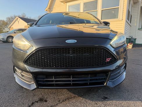 Used 2015 Ford Focus ST image 10