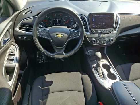 Used 2024 Chevrolet Malibu LT FWD image 11