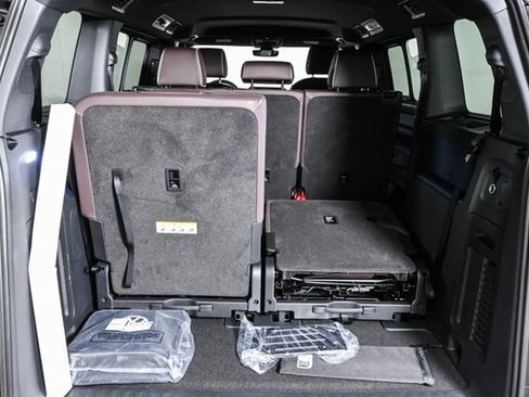 New 2025 Volkswagen ID. Buzz Pro S image 31