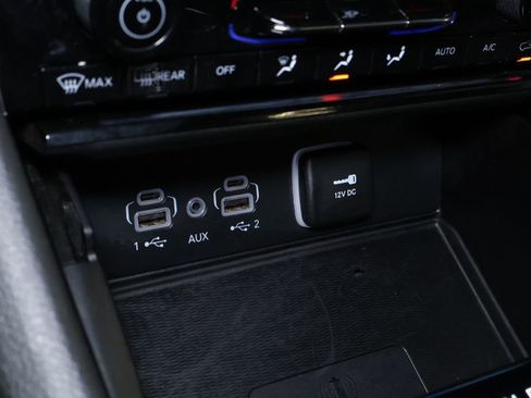 Used 2023 Jeep Grand Cherokee L Laredo image 37