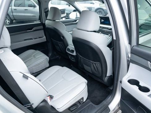 Used 2024 Hyundai Palisade SEL image 37