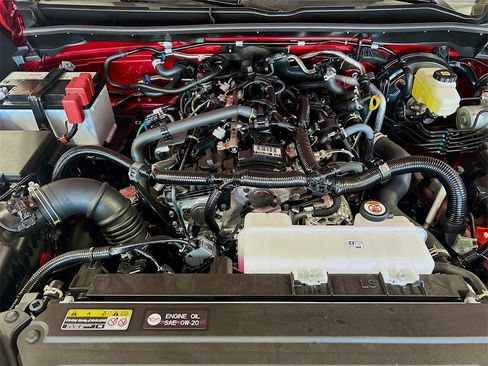 New 2025 Toyota 4Runner SR5 image 7