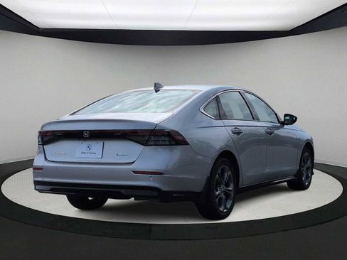 Used 2025 Honda Accord EX-L image 8