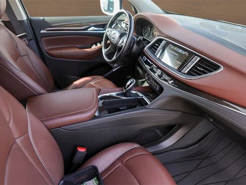 Used 2019 Buick Enclave Avenir w/ Avenir Technology Package image 30