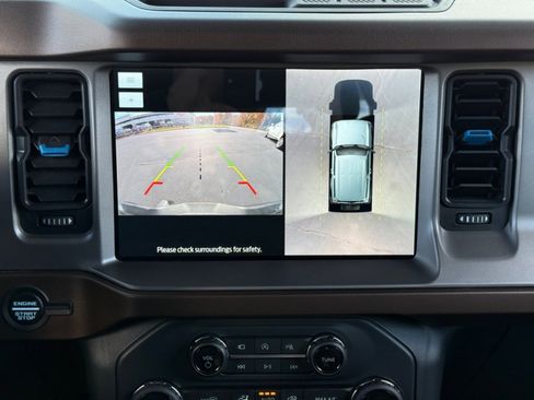 Used 2023 Ford Bronco Outer Banks image 23