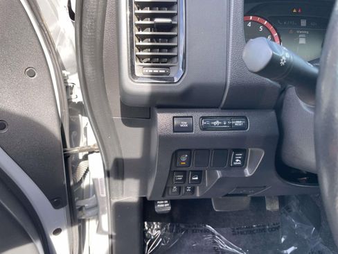 Used 2023 Nissan Frontier PRO-4X w/ Pro-4X Premium Package image 25