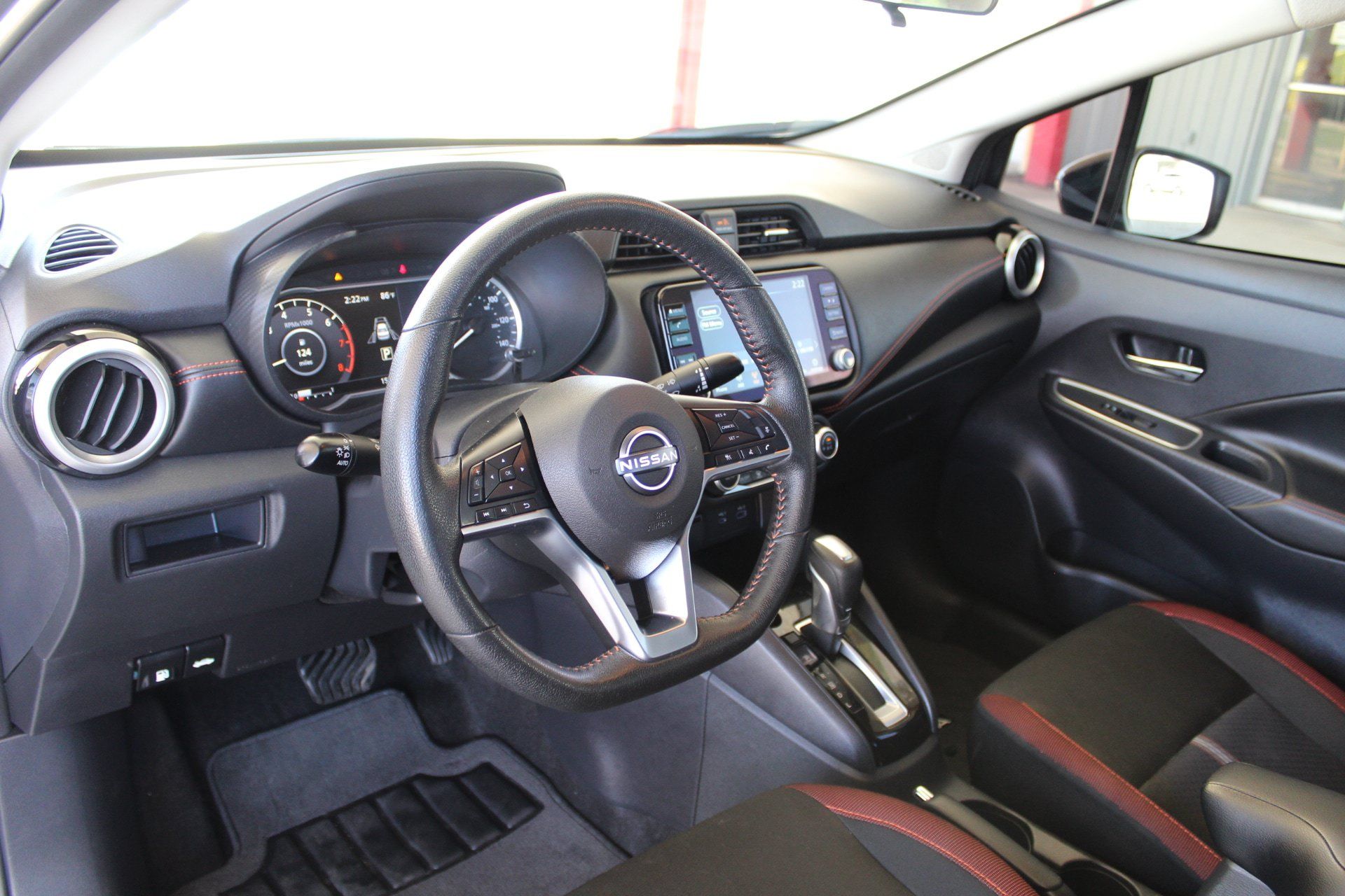 Used 2025 Nissan Versa SR w/ Trunk Package FWD image 20