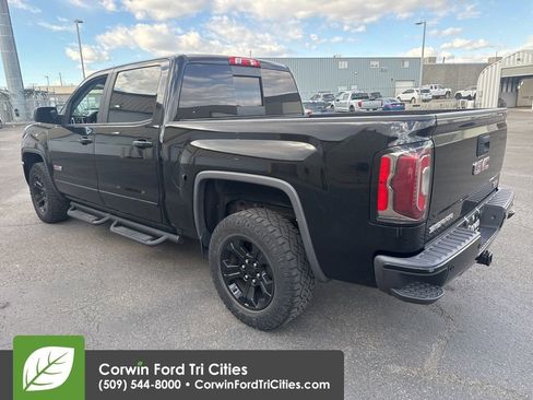 Used 2018 GMC Sierra 1500 SLT w/ All Terrain X Package image 11