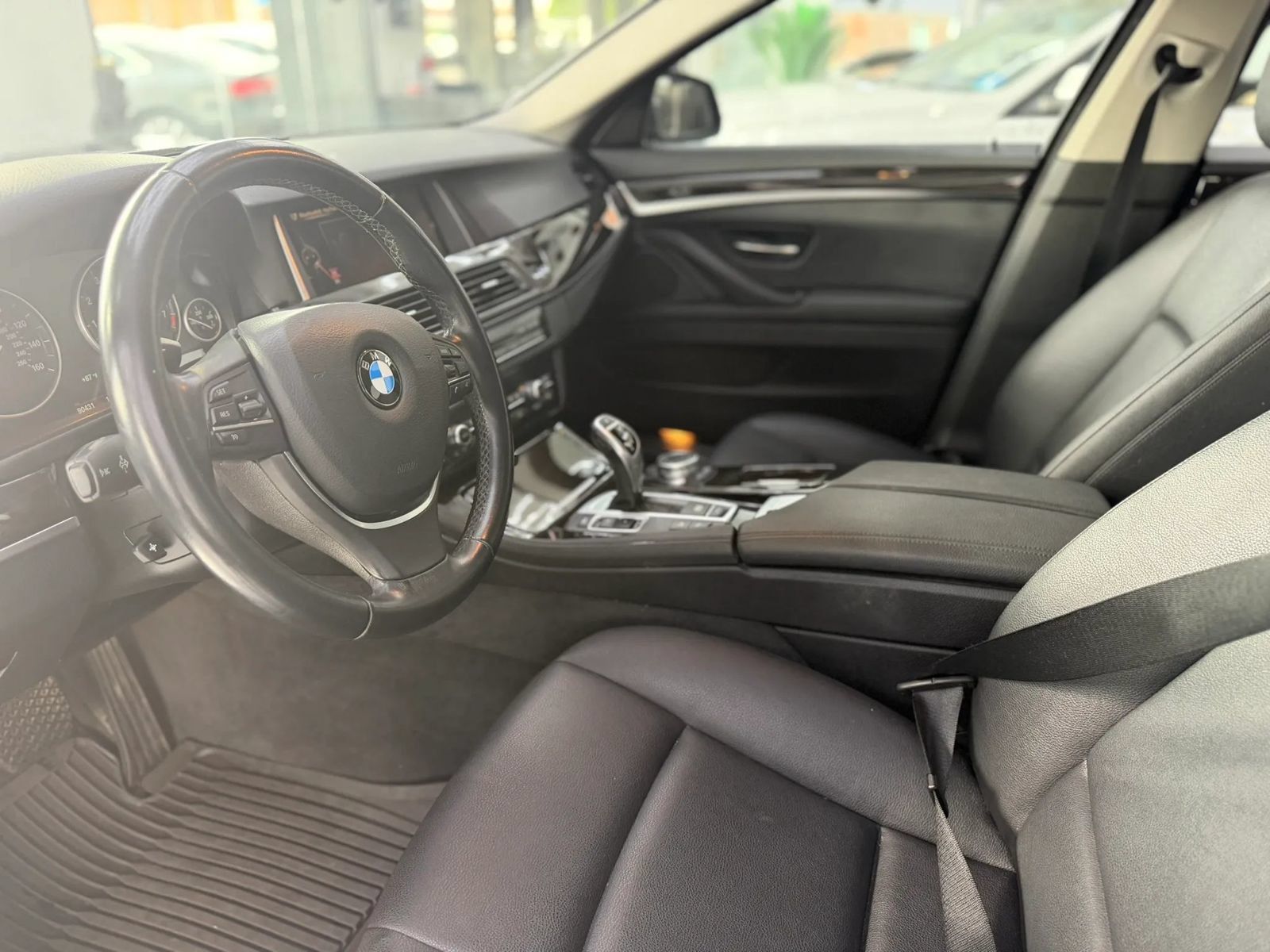 Used 2016 BMW 528i xDrive Sedan AWD/4WD image 5