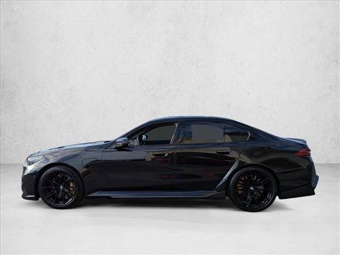 Used 2026 BMW M5 w/ Carbon Package AWD/4WD image 9
