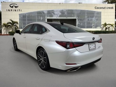 Used 2024 Lexus ES 350 w/ Premium Package FWD image 3