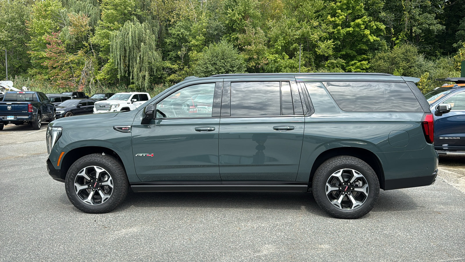 Certified 2026 GMC Yukon XL AT4 w/ AT4 Premium Plus Package AWD/4WD image 4