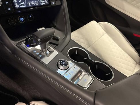 Used 2025 Genesis G70 3.3T Advanced w/ Sport Prestige Package image 20